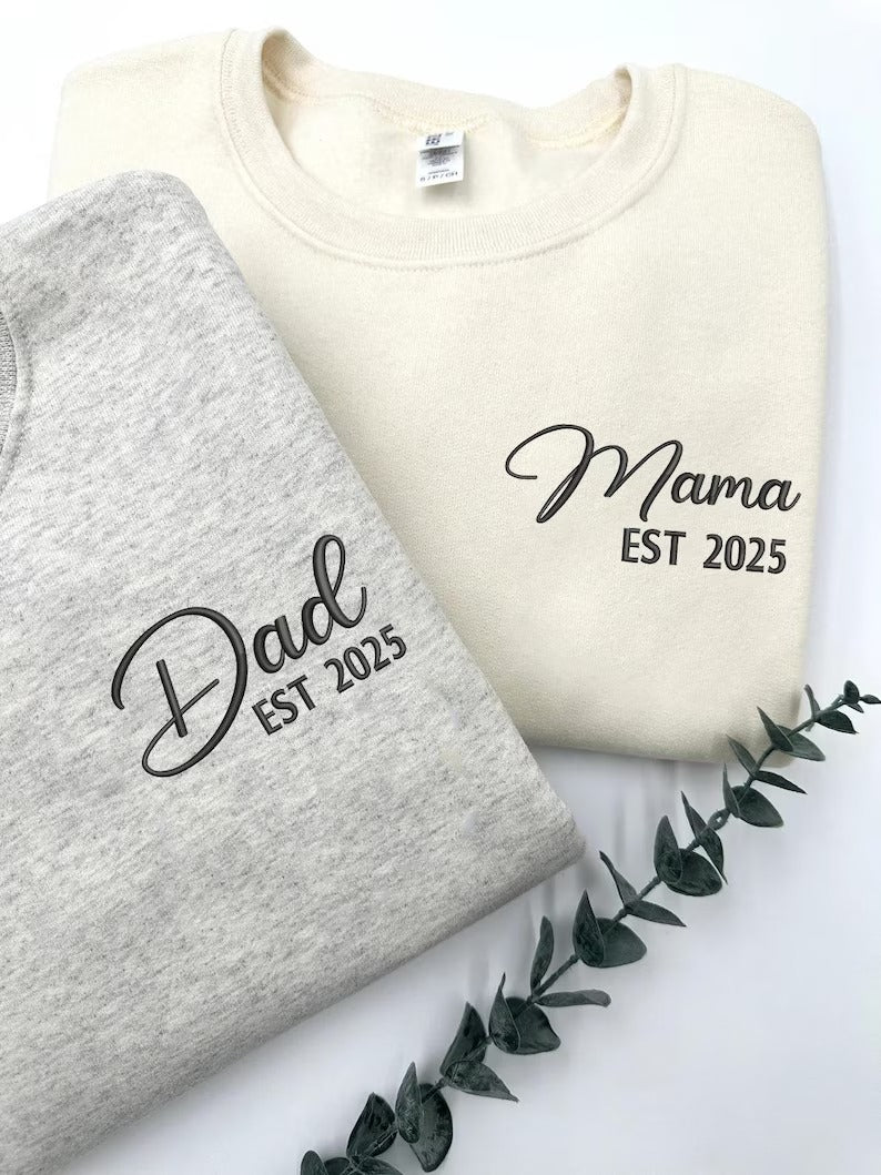 Matching Mom and Dad Embroidered Sweatshirt, Personalised Mom Dad Sweater, Kids Name on Sleeve Mama Jumper, Dad Crewneck, Mother's Day Gifts