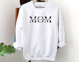 Personalised Mom Sweatshirt, Custom Kids Name Printed Sweatshirt, Minimalist Mummy Monogram Jumper, Mum Crewneck Sweater, Mother's Day Gift