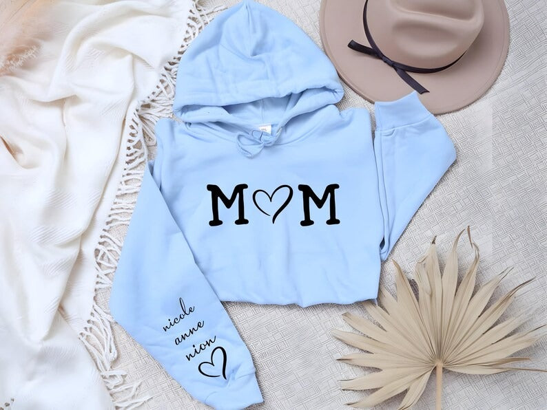 Personalised Mom Hoodie, Custom Mummy Kids name on Sleeve Hoodie, Minimalist Mom Sweatshirt, Heart Printed Mommy Jumper, Mother's Day Gifts