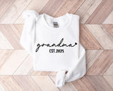 Personalised Grandma Sweatshirt, Custom Est Date Crewneck Sweater, Grandma Heart Printed Jumper, Minimalist Mummy Sweater, Mothers Day Gifts