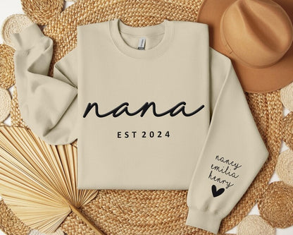 Personalised Grandma Sweatshirt, Custom Embossed Est Date Puff Printed Sweater, Grandkids Names on Sleeve Crewneck Jumper, Mothers Day Gifts