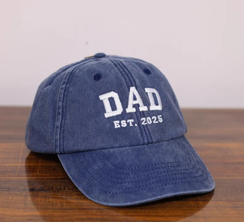 Personalised Embroidered Hat, Custom Date Mom & Dad Baseball Hat, Vintage Hat for New Grandma, Pregnancy Announcement Gift, Mothers Day Gift