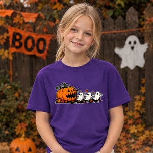 Playful pumpkin chasing little ghosts Halloween Kids T-Shirt