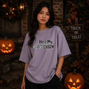 Skeletal hand he's my charm Halloween Oversized T-Shirt