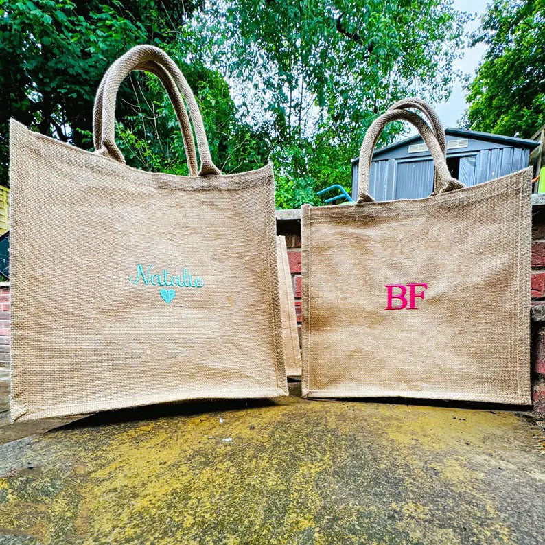 Custom Monogram Jute Tote Bag, Embroidered Bridesmaid Shopping Tote Bag, Minimalist Laminated Tote Bags, Personalised Bridesmaid Party Gift