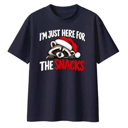 Witty festive raccoon snack Christmas Oversized T-Shirt